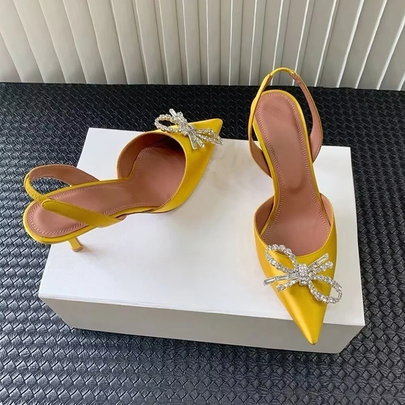 Sandales à talons fins avec nœ - Slip Dress Satin avis et prix